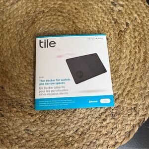 Tile wallet/luggage/purse tracker